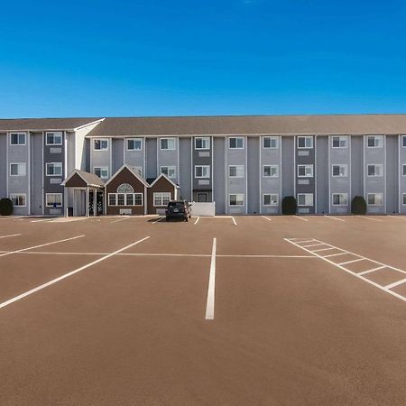 Sleep Inn & Suites Clarion, Pa Near I-80 Esterno foto